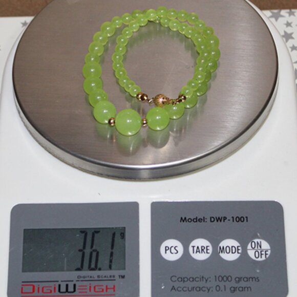 14K Apple Green Jade Necklace - Picture 9 of 9